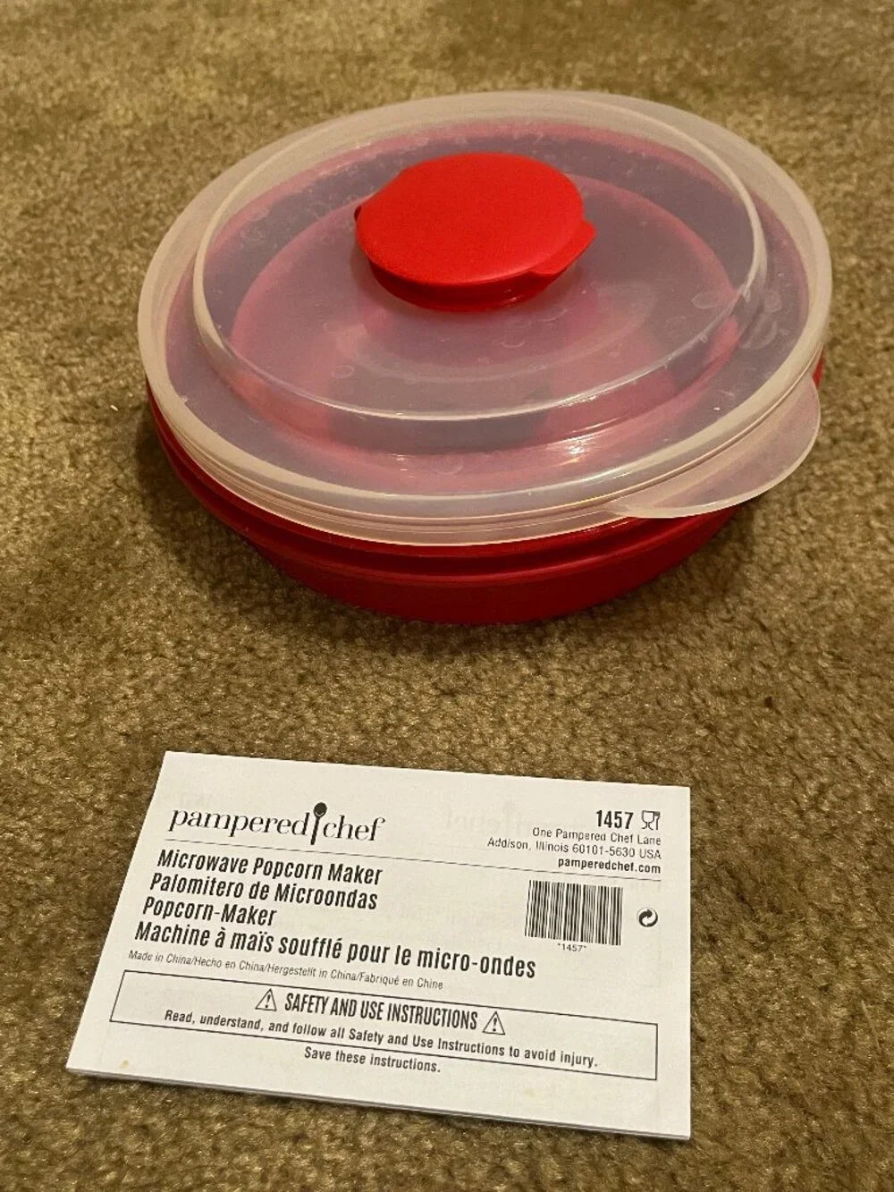 Pampered Chef - Microwave popcorn maker, new